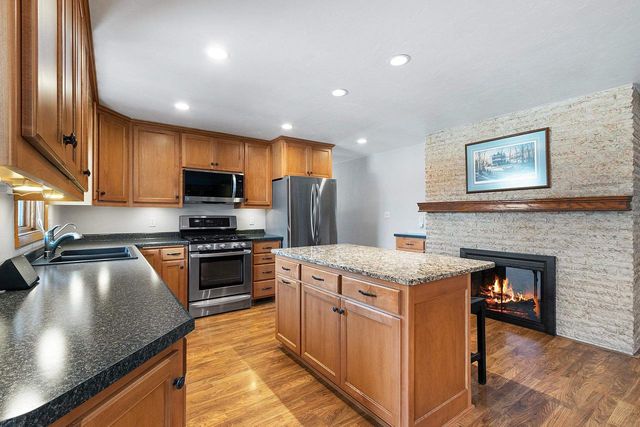 962 S NORTHVIEW ROAD, Green Bay, WI 54311