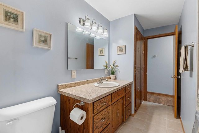 962 S NORTHVIEW ROAD, Green Bay, WI 54311