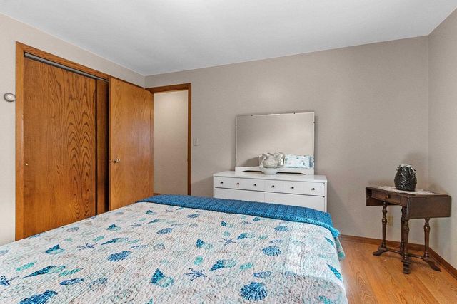 962 S NORTHVIEW ROAD, Green Bay, WI 54311