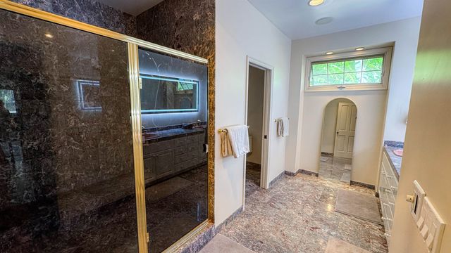 4010 Kula Hwy, Kula, HI 96790