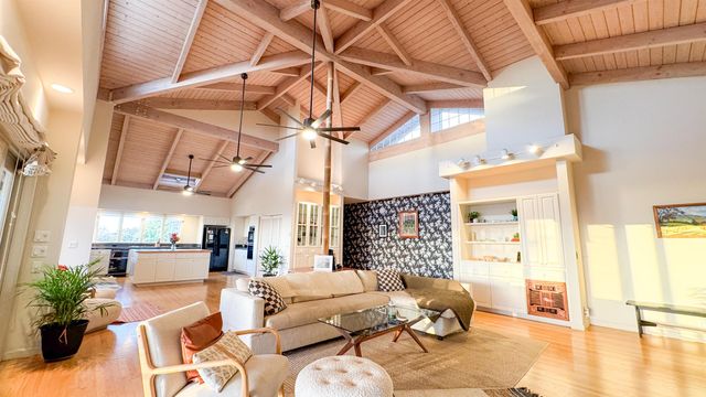 4010 Kula Hwy, Kula, HI 96790