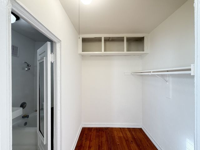 4060 N KENMORE Avenue 211, Chicago, IL 60613