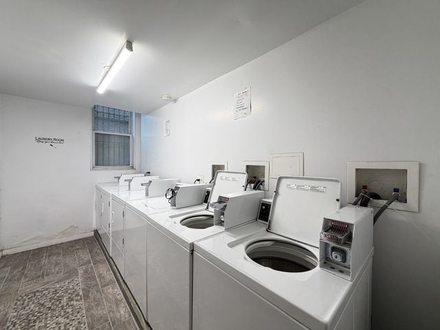 4060 N KENMORE Avenue 211, Chicago, IL 60613