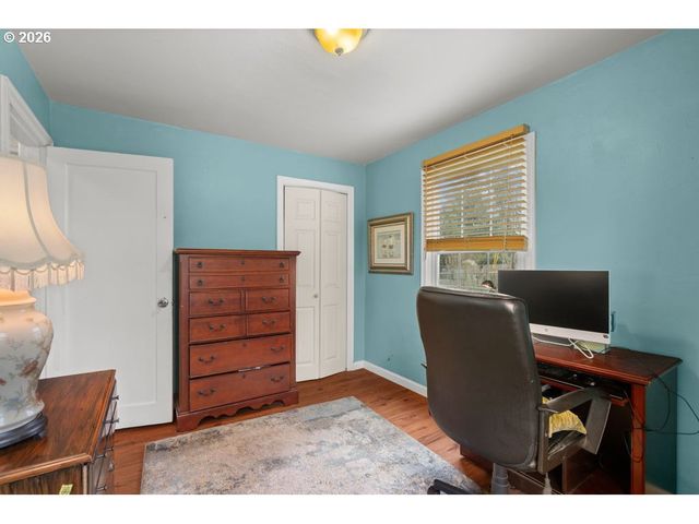 154 BEVERLY Dr, Oregon City, OR 97045