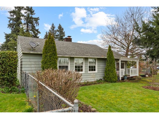 154 BEVERLY Dr, Oregon City, OR 97045