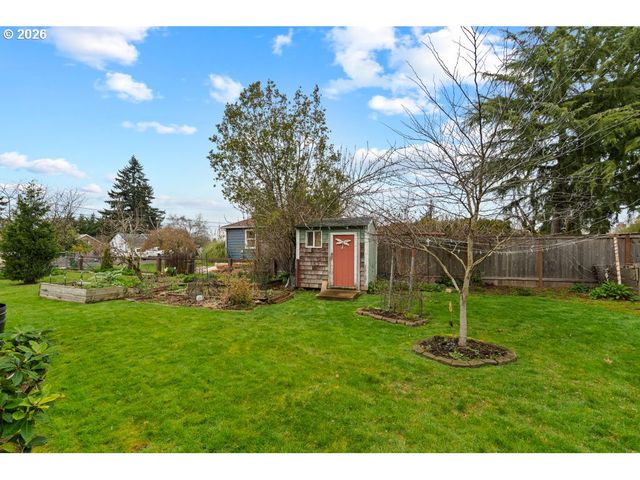 154 BEVERLY Dr, Oregon City, OR 97045