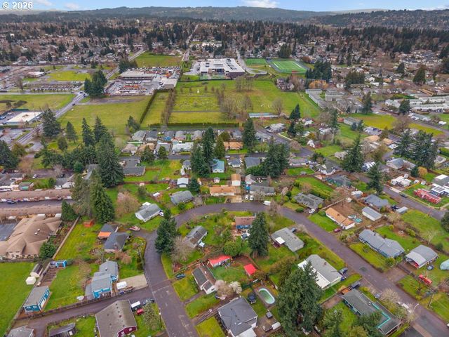 154 BEVERLY Dr, Oregon City, OR 97045