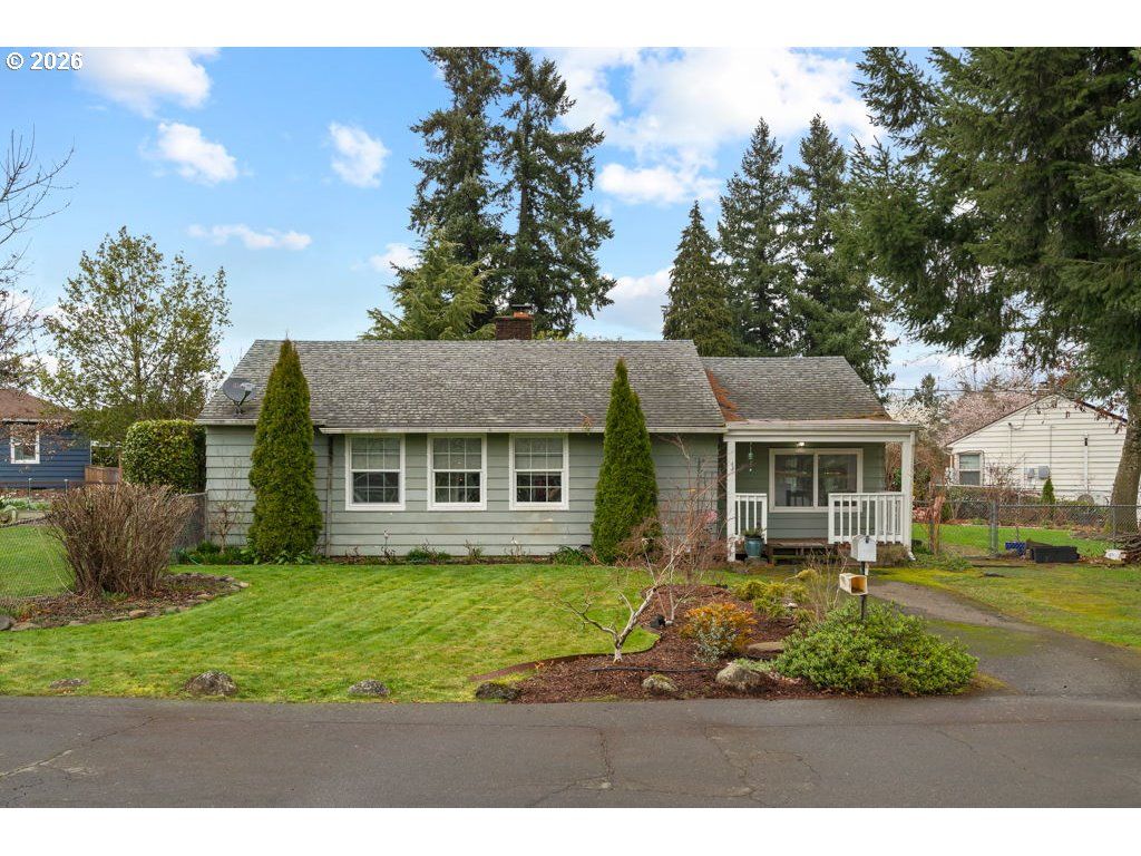 154 BEVERLY Dr, Oregon City, OR 97045