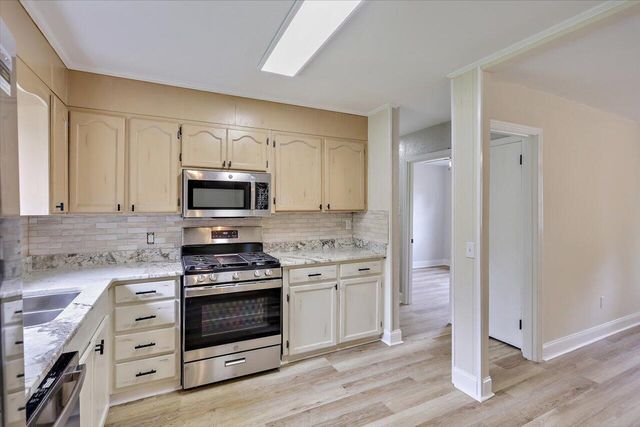 210 NE Jadek Dr., Magee, MS 39111