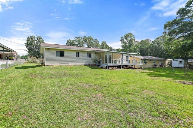 210 NE Jadek Dr., Magee, MS 39111