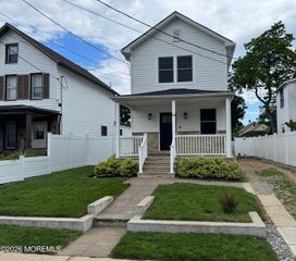 13 Locust Avenue, Red Bank, NJ 07701