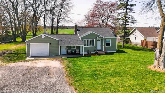 5017 North Road, North Street, MI 48049