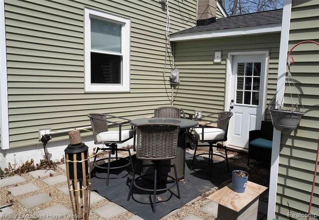 5017 North Road, North Street, MI 48049