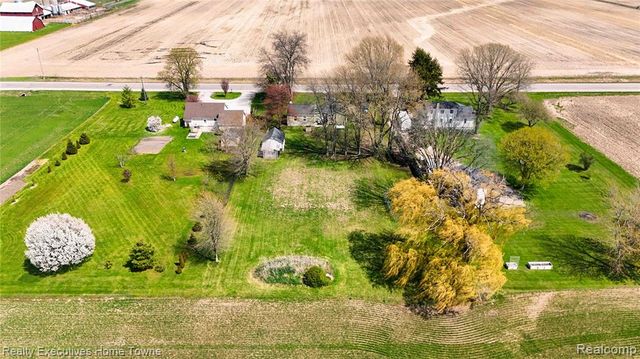 5017 North Road, North Street, MI 48049