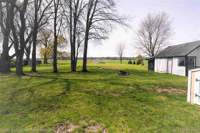 5017 North Road, North Street, MI 48049