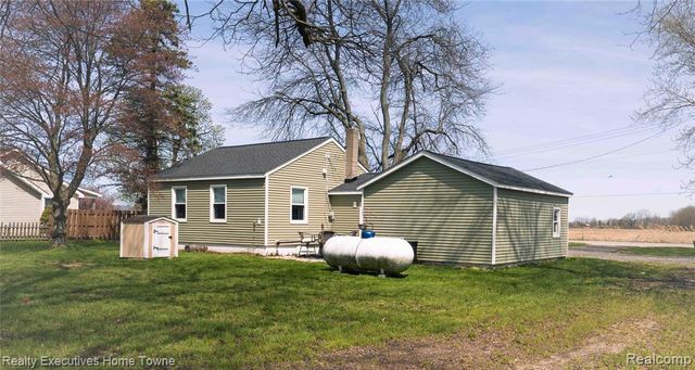 5017 North Road, North Street, MI 48049