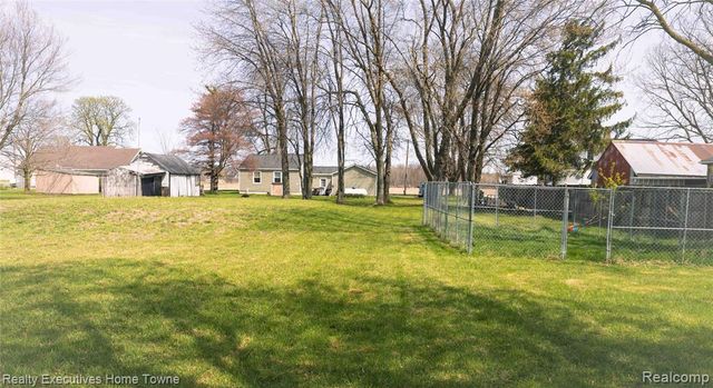5017 North Road, North Street, MI 48049
