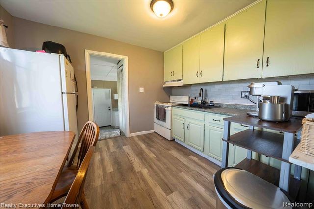 5017 North Road, North Street, MI 48049