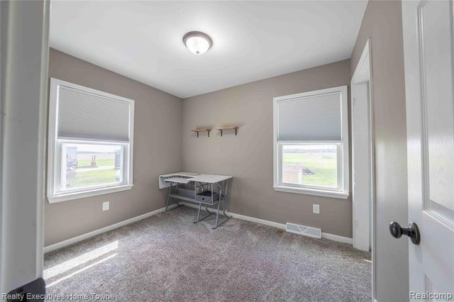 5017 North Road, North Street, MI 48049