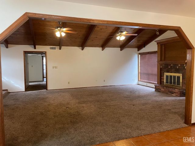 7712 Jensen Avenue, Bakersfield, CA 93308