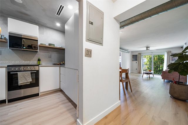1900 Meridian Ave 204, Miami Beach, FL 33139