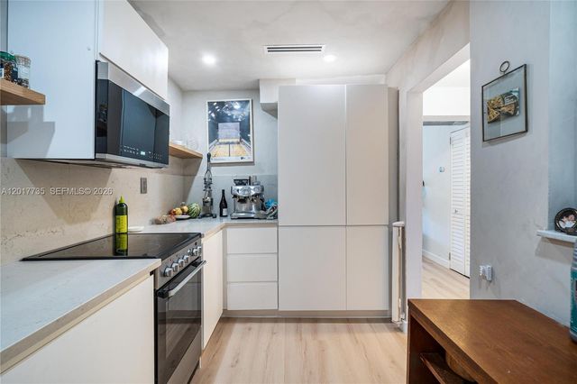 1900 Meridian Ave 204, Miami Beach, FL 33139