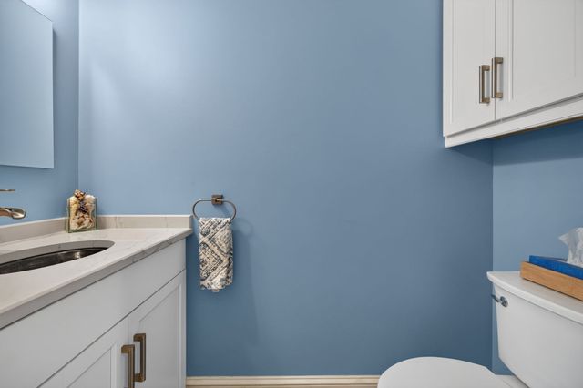 52 Warren St 2, Peabody, MA 01960