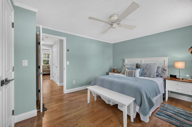 52 Warren St 2, Peabody, MA 01960