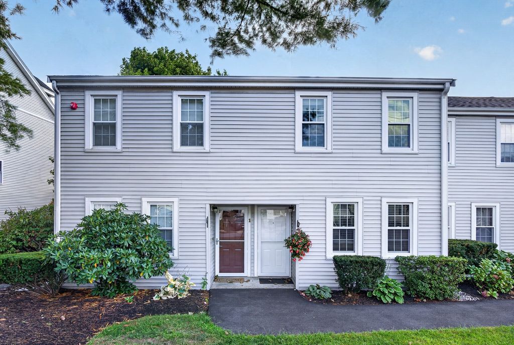 52 Warren St 2, Peabody, MA 01960