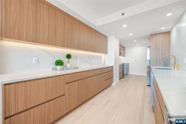 800 Palisade Avenue 1603, Fort Lee, NJ 07024