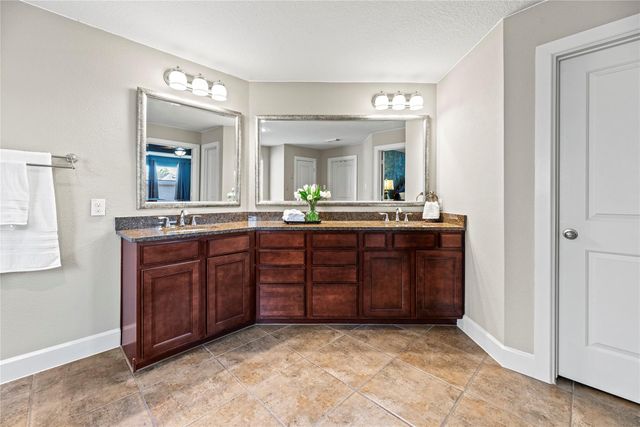 6026 Emberwood Falls Drive, Katy, TX 77494