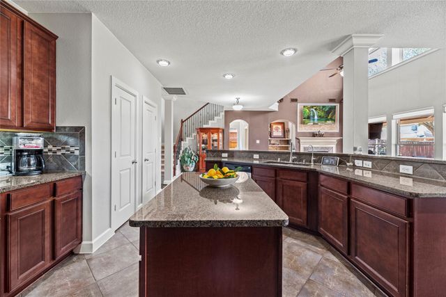 6026 Emberwood Falls Drive, Katy, TX 77494