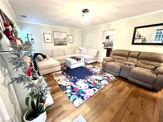 2004 Dawnee Brook TRL N, Chesapeake, VA 23320