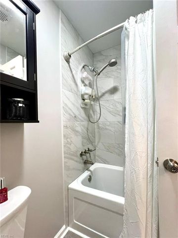 2004 Dawnee Brook TRL N, Chesapeake, VA 23320