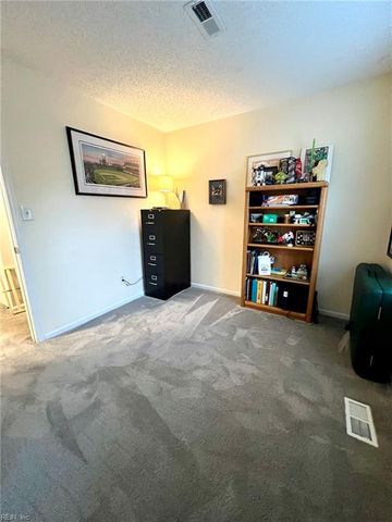 2004 Dawnee Brook TRL N, Chesapeake, VA 23320