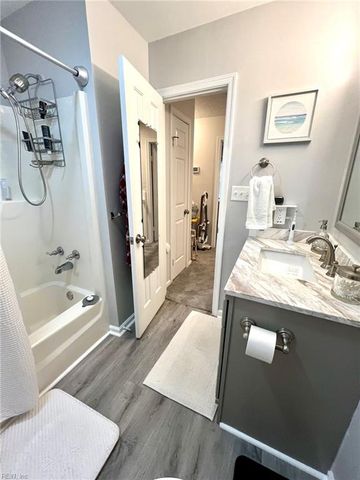 2004 Dawnee Brook TRL N, Chesapeake, VA 23320