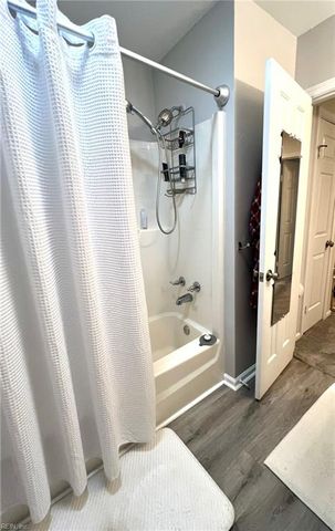 2004 Dawnee Brook TRL N, Chesapeake, VA 23320