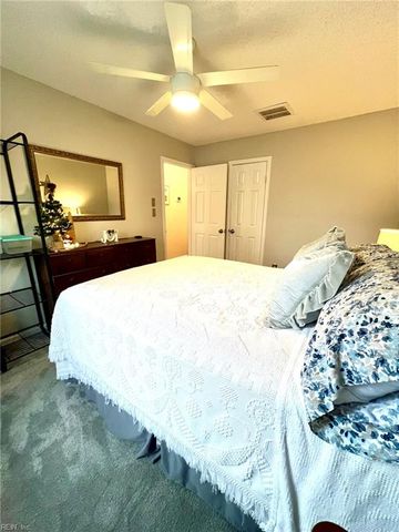 2004 Dawnee Brook TRL N, Chesapeake, VA 23320