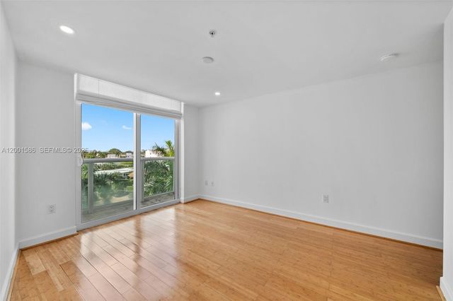 2000 Bay Dr 404, Miami Beach, FL 33141