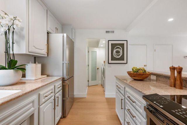 1205 Bayswater Avenue, Burlingame, CA 94010