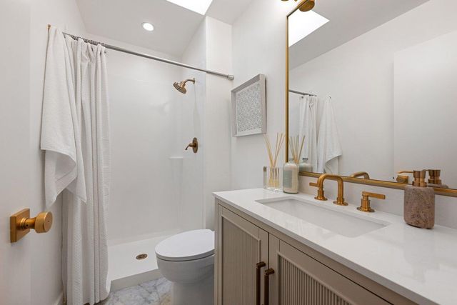 1205 Bayswater Avenue, Burlingame, CA 94010
