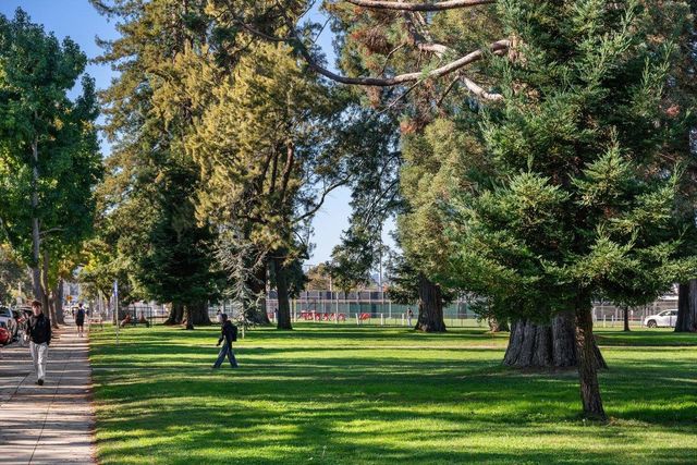 1205 Bayswater Avenue, Burlingame, CA 94010