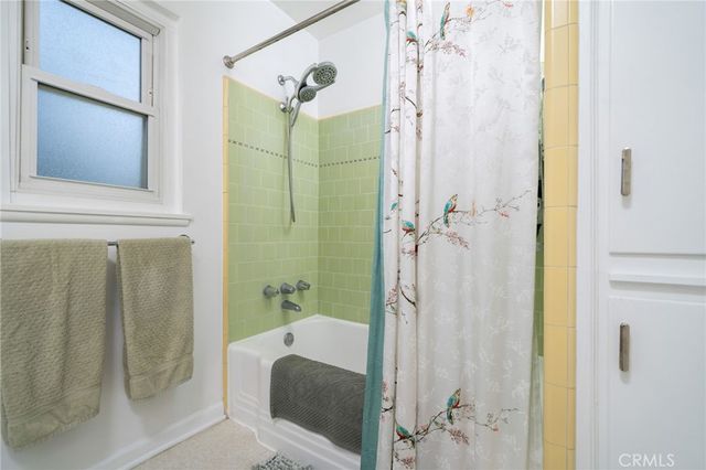 1552 Hacienda Place, Pomona, CA 91768