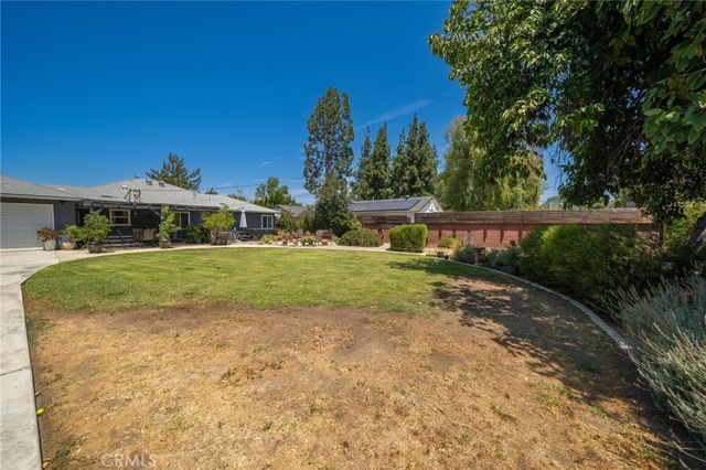 1552 Hacienda Place, Pomona, CA 91768
