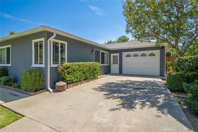 1552 Hacienda Place, Pomona, CA 91768