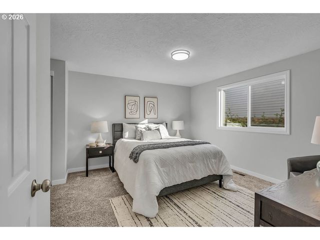 957 Ne KATHRYN St, Hillsboro, OR 97124