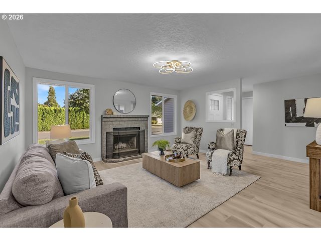 957 Ne KATHRYN St, Hillsboro, OR 97124
