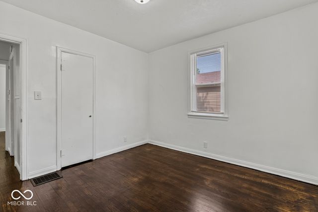 1229 N Somerset Avenue, Indianapolis, IN 46222