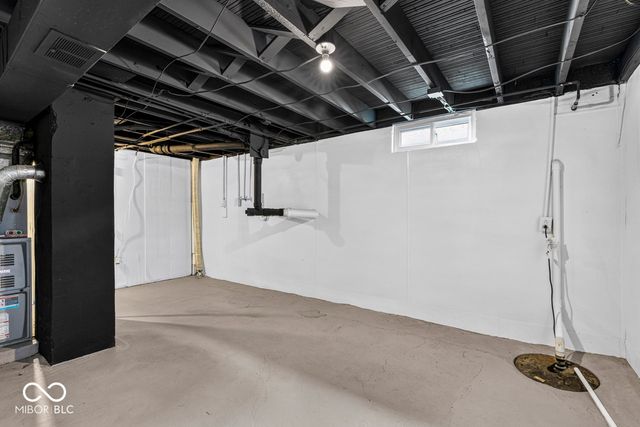1229 N Somerset Avenue, Indianapolis, IN 46222
