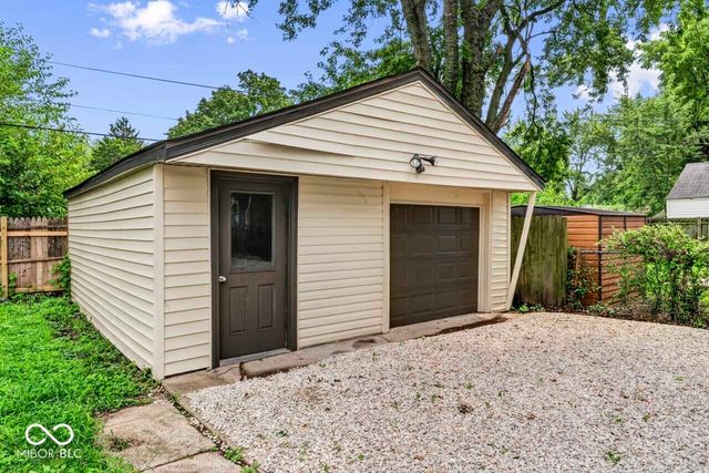 1229 N Somerset Avenue, Indianapolis, IN 46222
